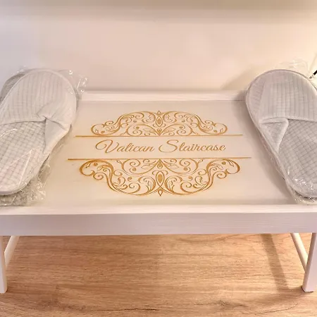 Vatican Staircase Дом отдыха Рим